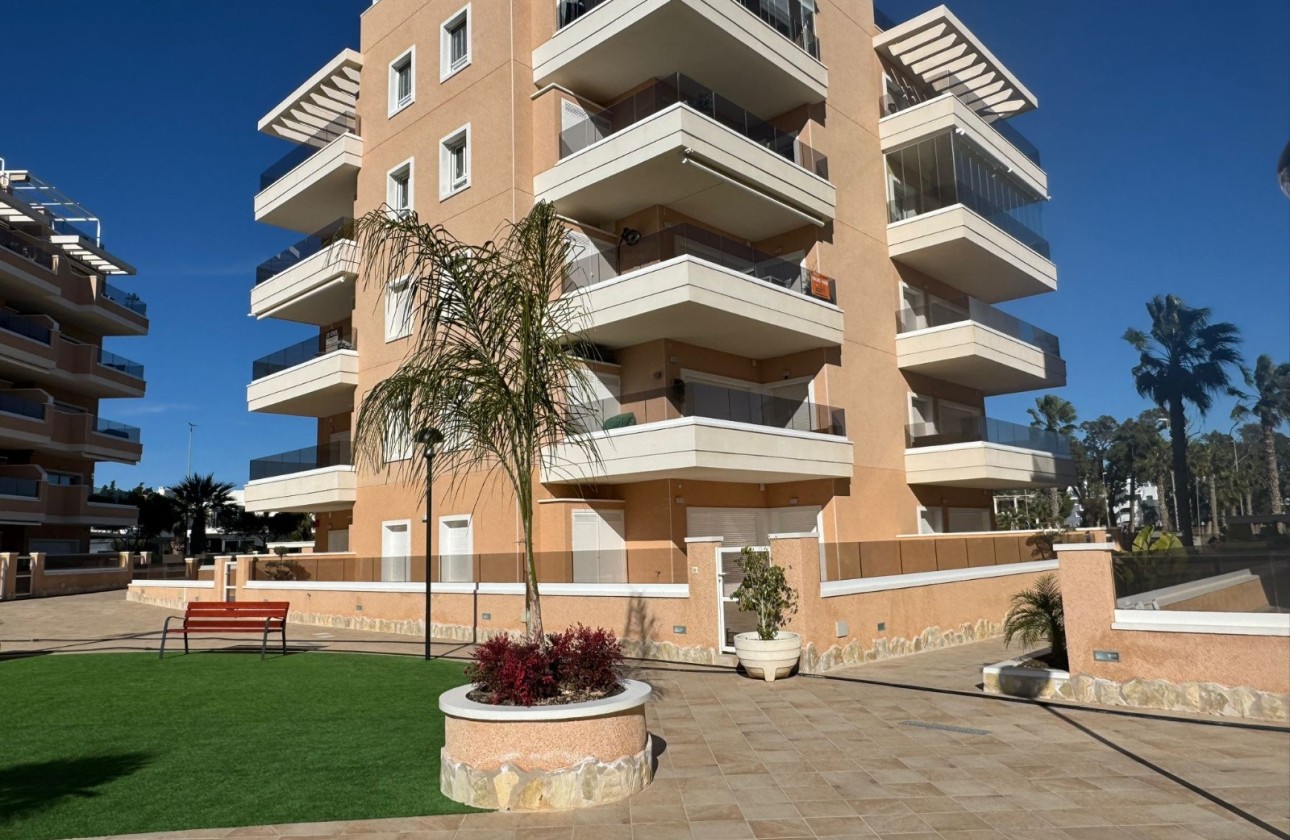 Resale - Apartment  - Guardamar del Segura - El Raso